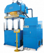 如何挑選冷擠壓成型油壓機(jī)？